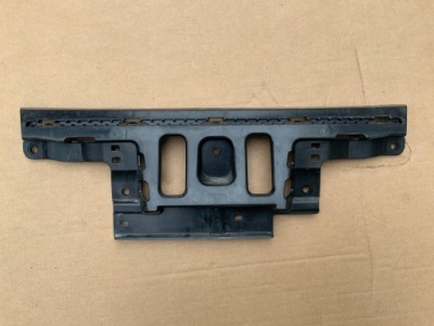 Напрямна кронштейн бампера задня citroen c3 iii 3 9813245980 фото №1