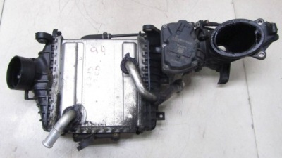 Mercedes w213 2.0d интеркулер a6540101004 фото №1