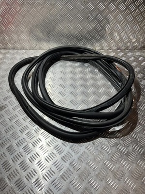 Прокладка кузовная дверь перед левая skoda kamiq 19- фото №1