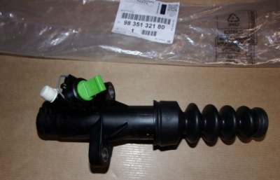 Циліндр зчеплення c/p be4t/ml6 ber 20- dv фото №1