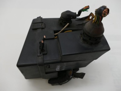 Citroen xsara picasso 2.0 d коробка запобіжників фото №1