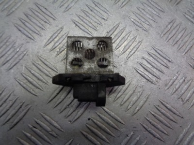 Резистор вентилятора радиатора megane 1 1.4 фото №1