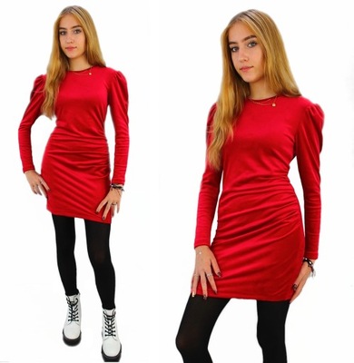 Czerwona dopasowana sukienka z weluru 140