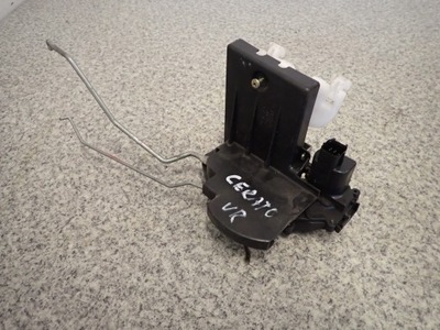 Kia cerato 04-08 замок дверь передний правый фото №1