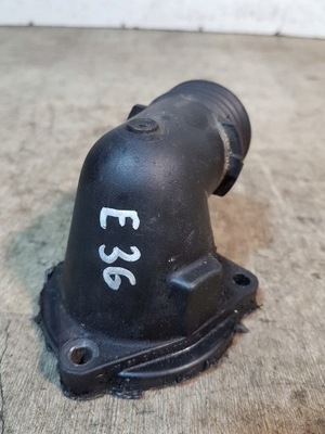 Патрубок корпус термостата 2.0 bmw e46 фото №1