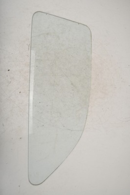 Skoda octavia 985 стекло кузовная правый задняя фото №1