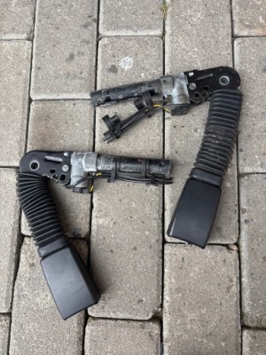 Кліпса поперечина безпеки натягувач правий перед mini r56 610183700h фото №1