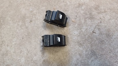 Opel crossland переключатель стекло 13483539 фото №1