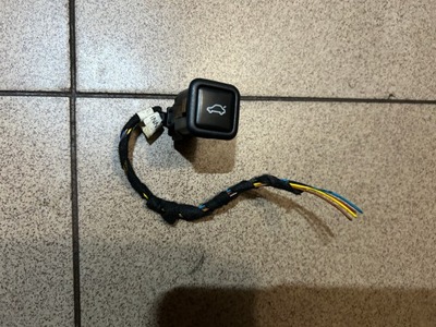 Кнопка сигналізація audi a8 d2 lift фото №1