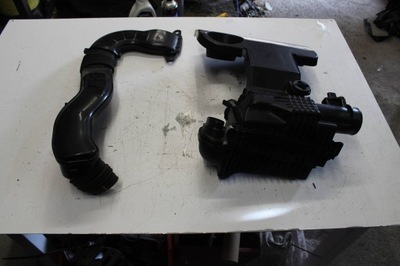 Корпус фільтра повітря 165008735r renault оригінальний номер фото №1