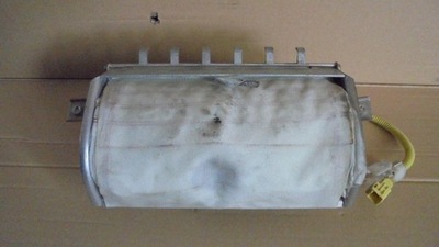 Toyota hilux подушка пасажира w панель фото №1