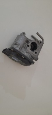 Клапан egr toyota 25800-0r010 фото №1