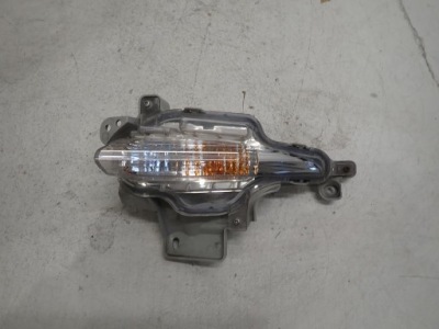 Поворотник лівий mazda 3 lift 2016- фото №1