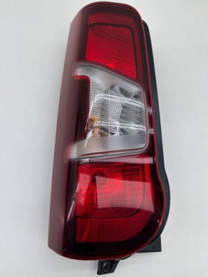 Citroen berlingo iv лампа левая задняя 9819235880 фото №1