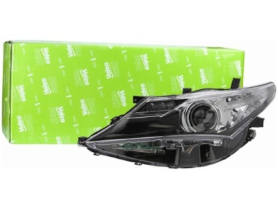 Лампа фара левый toyota auris e18 12-15 фото №1