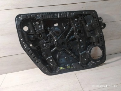 8906. mercedes gla w247 підйомники скло лівий перед a2477201906 фото №1