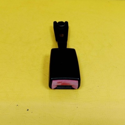 Клипса поперечина безопасности pray перед smart forfour i a4548600505 nr606 фото №1