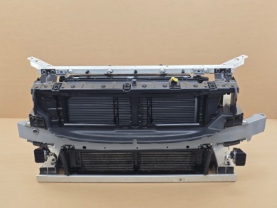 Pas передній радіатор volvo v90 ii s90 ii v90 cross country 2017-2025 фото №1