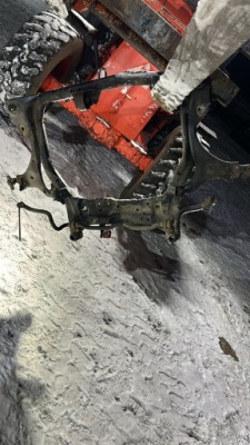 Підрамник поперечина важелі kia ceed i 07- фото №1