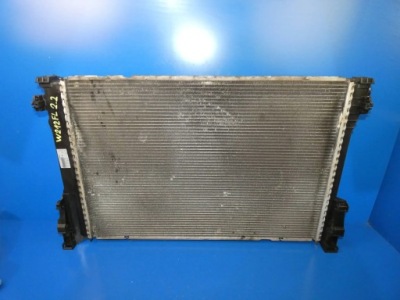 Mercedes e klasa w212 w204 w218 2.2 cdi радиатор воды фото №1