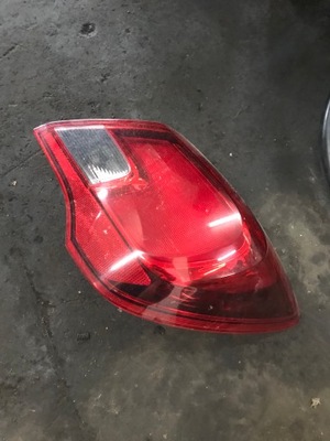 Opel corsa e 3d лампа правая задняя задняя 39012628 фото №1