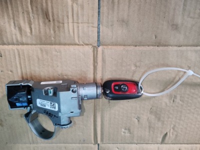 Замок запалювання ключ 39079951 opel astra k 15- фото №1