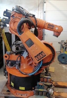 robot Kuka KR30/2