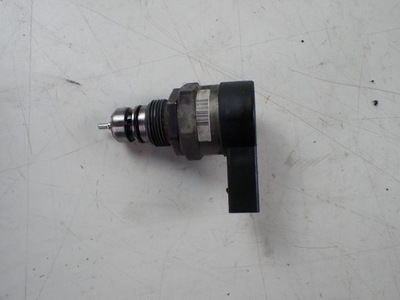 SENSOR REGULADOR DE PRESIÓN COMBUSTIBLES AUDI A6 C6 2.7 UNIVERSAL EUROPA 057130764F  