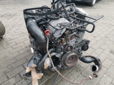 Двигатель kompletny 613960 mercedes s w220 3.2 cdi фото №1