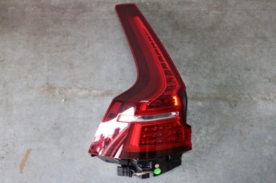 Лампа led левая левый задняя volvo v60 ii 2018- 32228898 фото №1