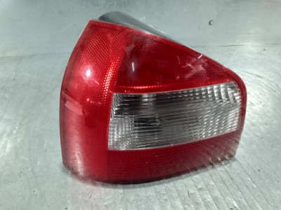 Лампа задняя левая audi a3 8l1 хэтчбек фото №1