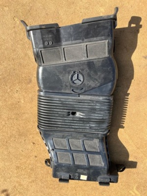 Впуск воздуха mercedes gle w167 a6560941400 pń фото №1