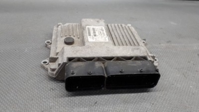 Блок управления бортовой компьютер opel оригинальный номер 55187472 фото №1