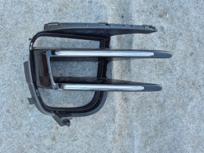 Porsche macan turbo решітка бампера led правий фото №1