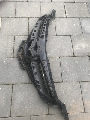 Решітка радіатора решітка радіатора mazda 3 sedan sport фото №1