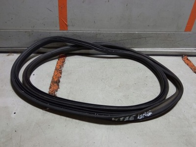 Mercedes w176 lift прокладка кришки багажника фото №1