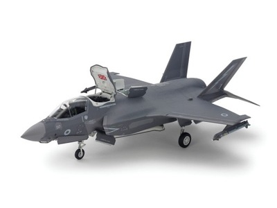 Lockheed Martin F-35B Lightning II model 60793 Tamiya