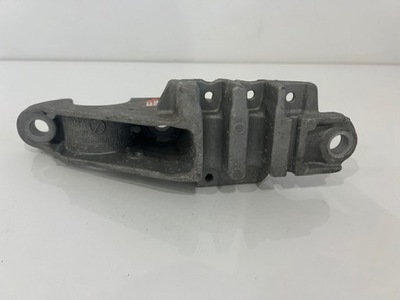 КРІПЛЕННЯ КРОНШТЕЙН СТАБІЛІЗАТОРА ПРАВА BMW G30 G31 F90 6884012