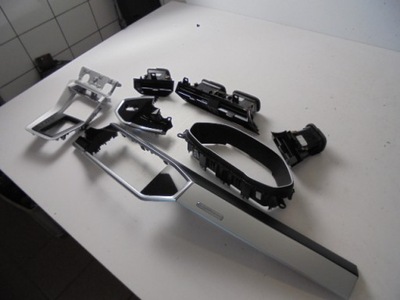 Решётки декоры приборная панель audi q3 ii 83a 2021 rok фото №1