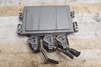 Бортовой компьютер двигателя renault twingo ii cn0_ 8200774747 1.2l бензиновый 43kw фото №1