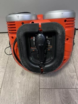 KOMPRESOR SAMOCHODOWY BLACK&DECKER ASI500