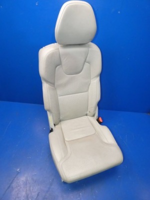 Volvo xc90 ii сиденье правый задняя drugi ряд - состояние jak na foto фото №1