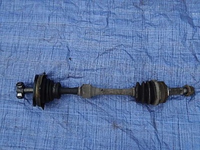 Приводной вал левая mitsubishi carisma, s.star 1.3,1.6 фото №1