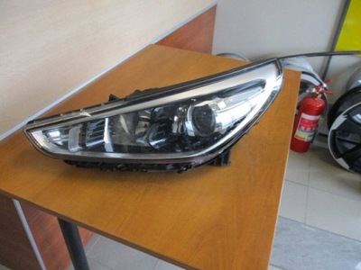 LAMPA PRZEDNIA LEWA HYUNDAI I30 III 17