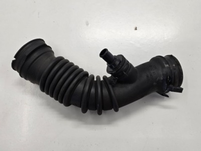 Toyota auris ii e18 13r шланг труба воздуха 1.4 d4d 17880-0n070 фото №1