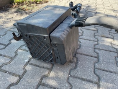 Корпус коробка аккумулятор megane iii фото №1