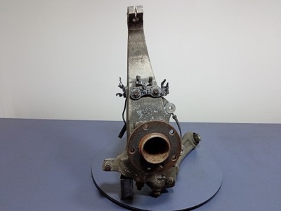 Bmw 7 f01 f02 3.0d поворотный кулак левая перед рычаги ступица фото №1