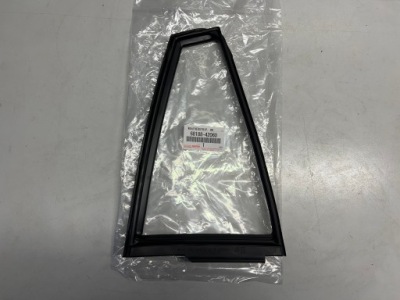 Toyota rav4 iv 12- прокладка скло двері правий задня фото №1