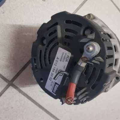 Mercedes генератор дополнительный a0121543302 фото №1