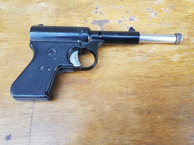 Stary pistolet pneumatyczny LOV